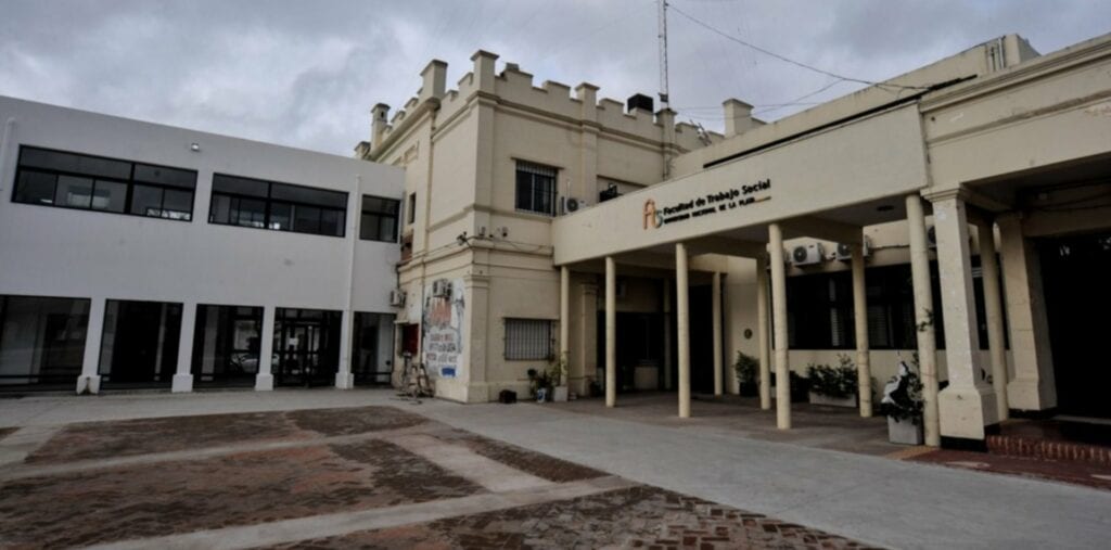 ex-distrito-militar-la-plata-1