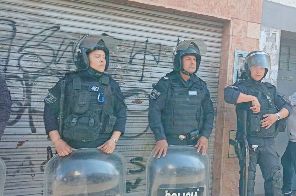 INTELIGENCIA ILEGAL EN LA PROVINCIA DE BUENOS AIRES Agentes de la Policía Bonaerense continúan realizando acciones ilegales
