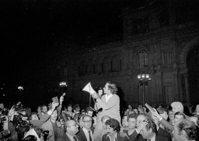 Acto frente a Casa Rosada 1983 Foto Eduardo Gil
